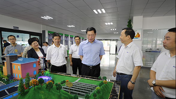 湖南省省委书记杜家豪调研新利app软件(集团)股份有限公司